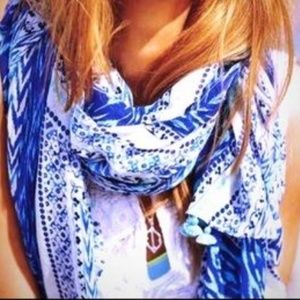 Stella & Dot  Capri Wrap indigo, baby blue, white